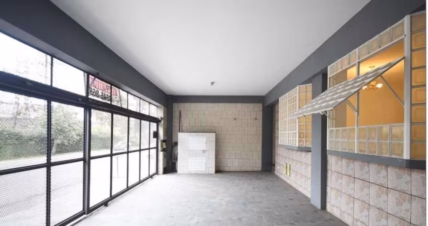 Sobrado à venda na Super Quadra Morumbi com 280m² 4 dormitórios 3 suítes 5 banheiros 4 vagas