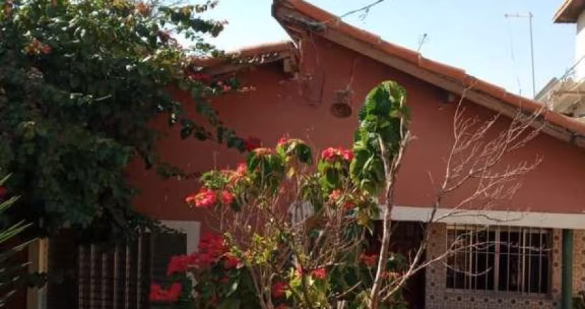 Casa na Vila Carmosina