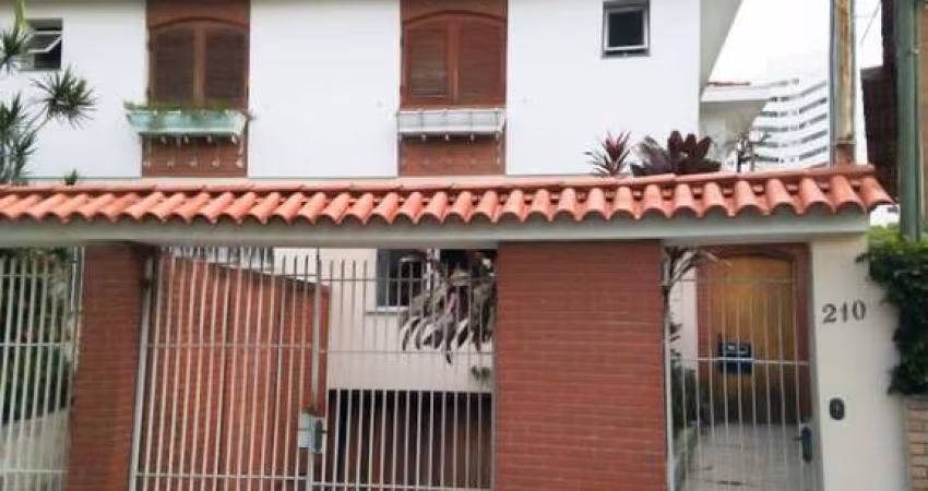 Casa na Vila Sônia de 268 m² 4 Quartos,2 suítes + 1 Quarto de empregada, 5 Banheiros e 5 Vagas