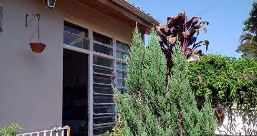 Casa à venda no Jardim Dom Bosco com 105m² 3 dormitórios 1 suíte 3 banheiros 3 vagas