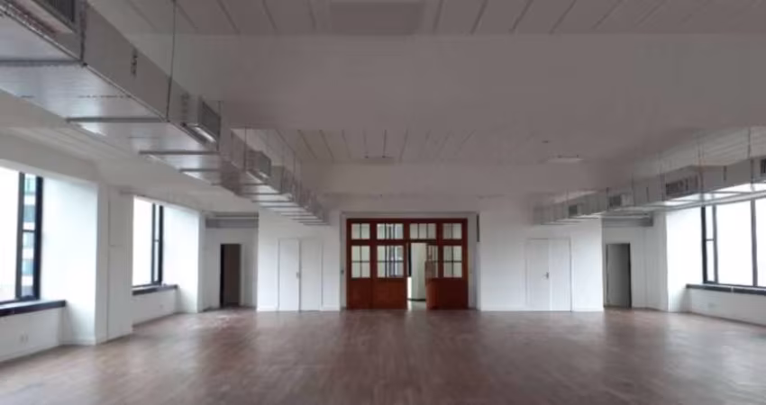 Amplo conjunto comercial no Brooklin