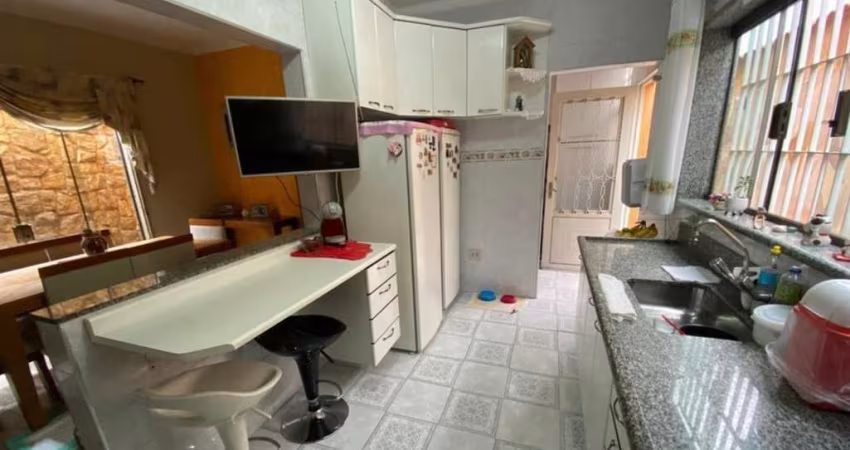 CASA TÉRREA COM SOBRADO ANEXO 4 DORMITÓRIOS 3 VAGAS 220M² - ITAQUERA