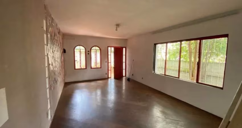 Otimo Sobrado 3 Dorm 2 Vagas (Edícula nos fundos) em Pinheiros!