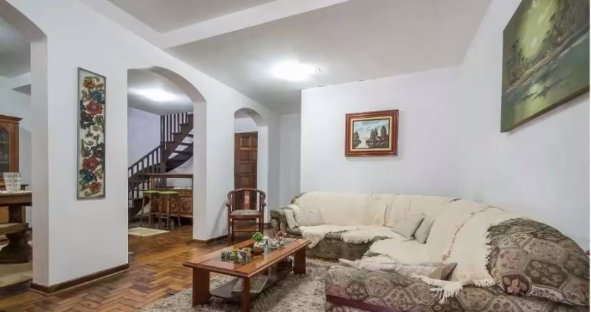 Casa a venda com 04 dormitorios e 03 vagas