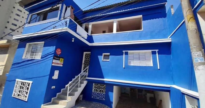 Sobrado á venda na Penha com 205m² 3 dormitórios 1 suíte 3 banheiros 2 vagas