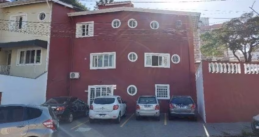 Sobrado à venda no Rio Pequeno com 180m² 4 dormitórios 4 banheiros 15 vagas