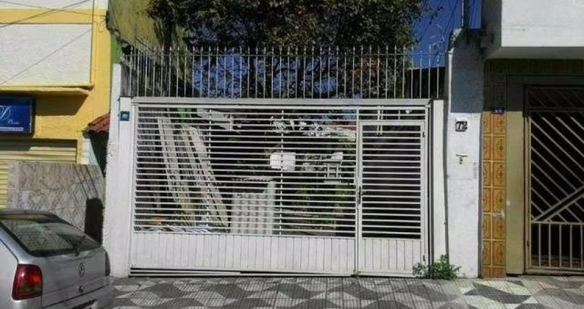 Casa com 3 cômodos e mais um cômodo separado, quintal bem grande e casa com boa localização, comérci