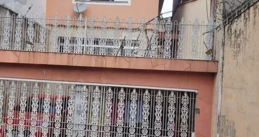 Casa para venda na Penha, 136 metros com 2 quartos