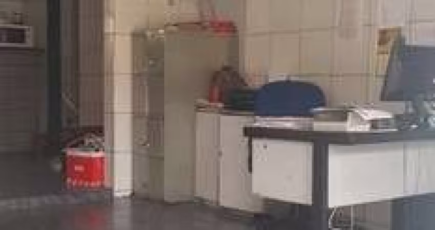 IMPERDÍVEL À VENDA DE 4 SOBRADOS, 1 SALA COMERCIAL NA FRENTE EM BARRA FUNDA
