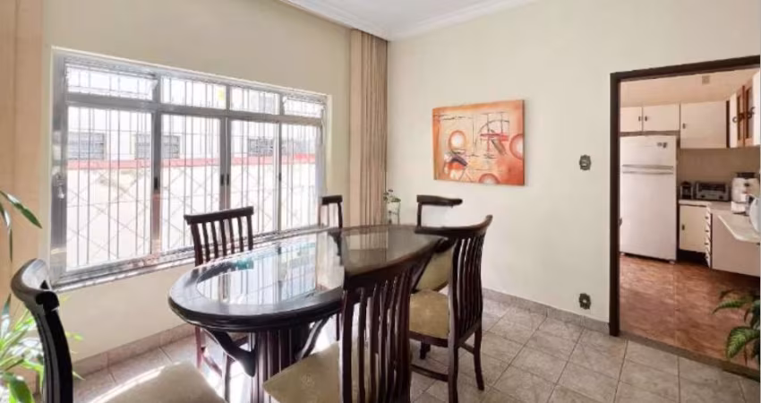 Ótimo Sobrado 4 Dorm 1 Suíte 6 Vagas na Vila Olímpia!