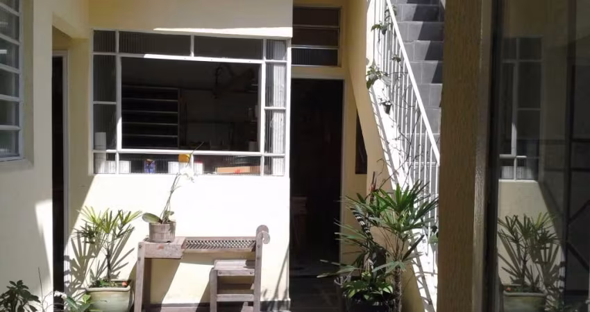 Lindo Sobrado na Vila Mariana com 296m² 3 dormitórios 5 banehiros 4 vagas!