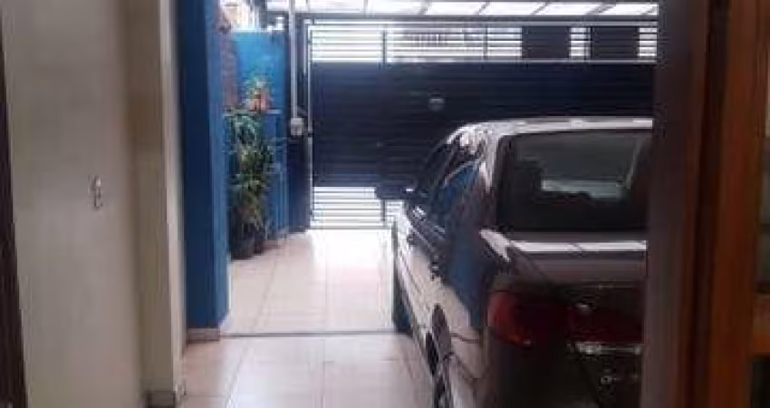 Sobrado à venda na Vila Anglo Brasileira com 300m² 5 dormitórios 1 suíte 3 banheiros 3 vagas