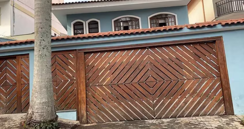 Casa para venda no Morumbi, 325 metros com 3 dormitórios e 8 vagas