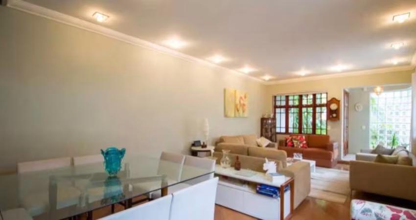 Casa à venda com 286m², 4 quartos e 5 vagas