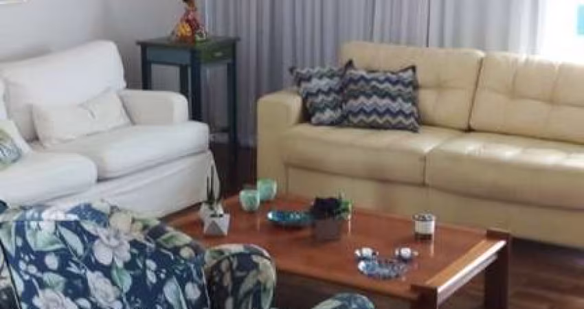 Apartamento no Condomínio Luciana no Higienópolis com 199m² 3 dormitórios 1 suíte 3 banheiros 2 vagas