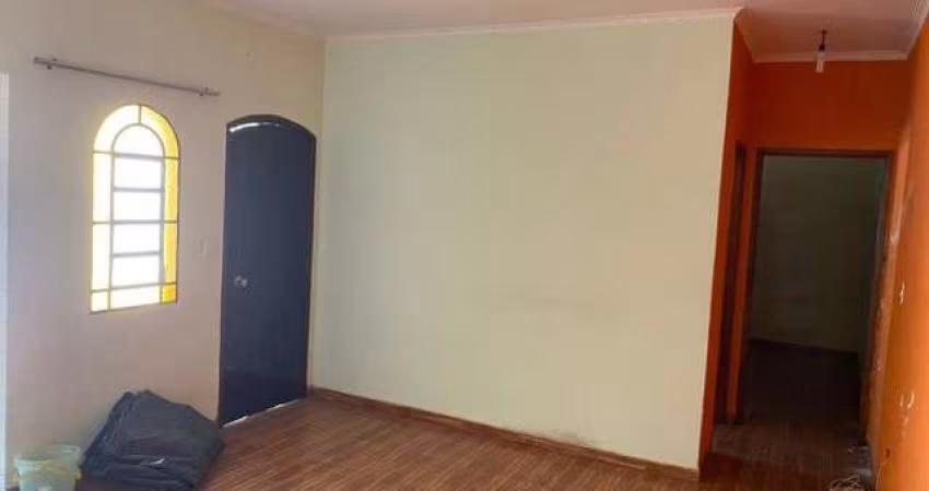 Casa à venda 250m² 2 dormitórios, 2 vagas no Jardim Rubio