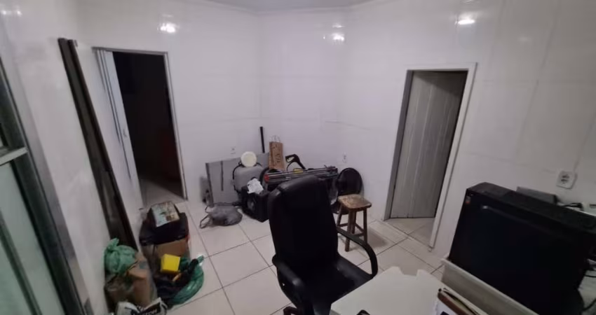 CASA À VENDA EM AMERICANÓPOLIS