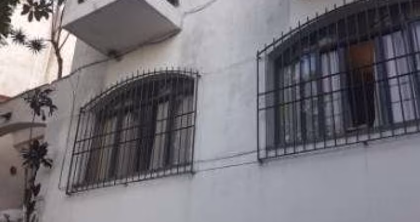 Sobrado à venda 230m² com 5 dormitórios, 3 suítes 5 vagas no Parque Fernanda.