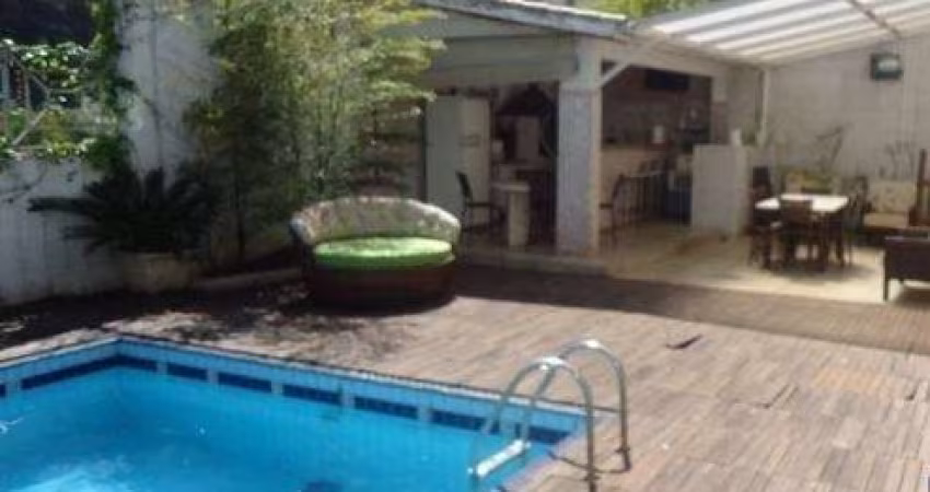 Casa com 6 dorms, 4 suites e 7 vagas no  Alto de Pinheiros