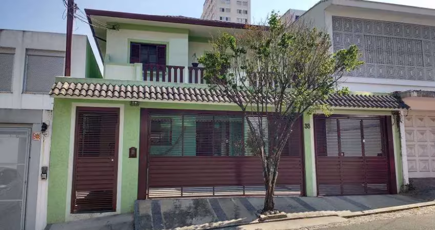 Casa  com 300m² à venda na Saúde 4 dormitórios 2 suítes 4 banheiros 7 vagas