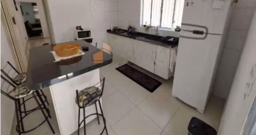 Sobrado a venda 163m, 3 dormitórios, 1 suíte, 2 vagas - Jardim Adriana