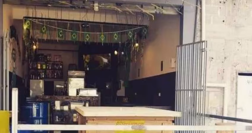 Casa a venda 90m² sendo 02 dormitórios, 01 banheiro e 01 vaga