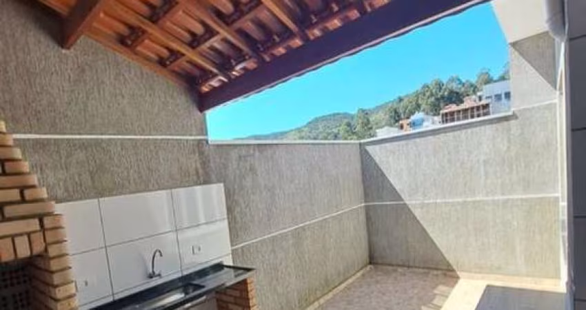 Sobrado á venda em Caieiras, 102m², 3 dormitórios e 3 vagas de garagem