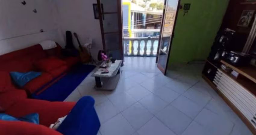 Casa à venda no Jardim Vergueiro com 250m² 4 dormitórios 1 suíte 3 banheiros 2 vagas