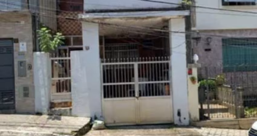 Casa à venda no Jardim da Glória com 120m² 2 dormitórios 2 suítes 4 banheiros 2 vagas