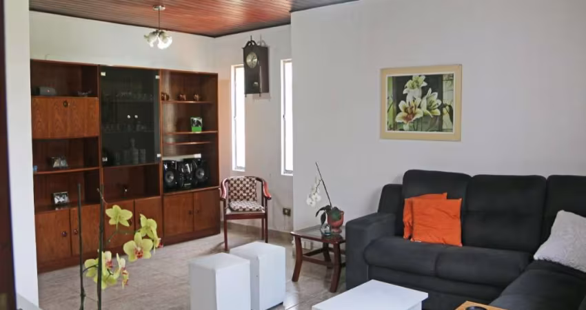 Casa Térrea a Venda no Jd. Susana: 3 Quartos (1suíte) | 3 Banheiros | 4 Vagas