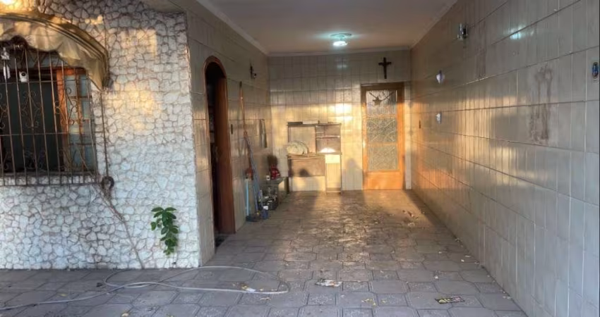 Casa à venda no Conjunto Residencial José Bonifácio com 130m² 2 dormitórios 1 banheiro 2 vagas