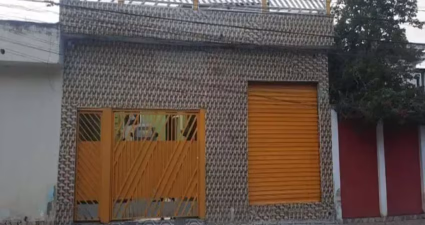 casa de 2 dormitórios com 1 suite  3 banheiros com 4 vagas de garagem