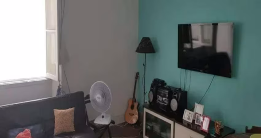 Casa à venda no Campos Elíseos com 100m² 7 dormitórios 4 banheiros