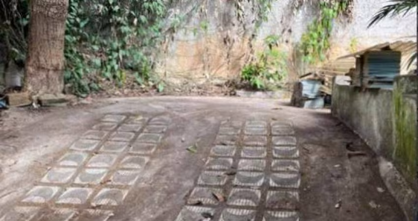 Terreno à venda na Vila Ipojuca com 176m²