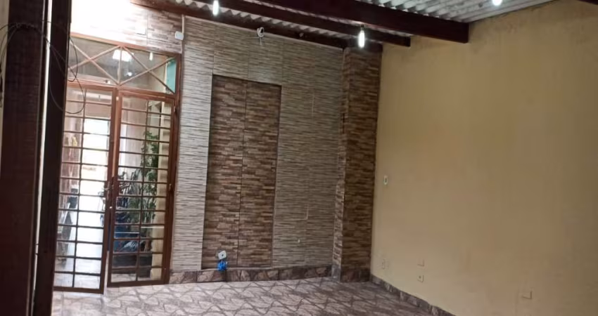 Sobrado com 150m²à venda com 2 dorms e 2 vagas de garagem no Jardim Prudência