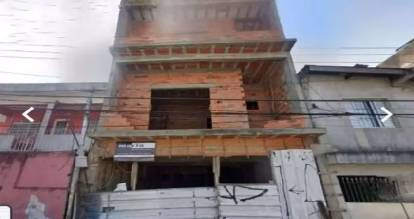 Prédio á venda com 7 apartamentos na Vila Yolanda com 138m²