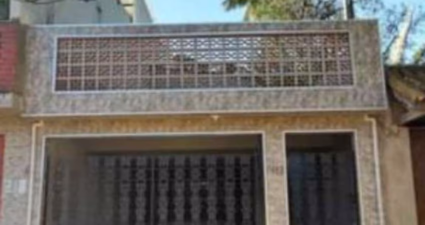 Casas à venda no Jardim Bandeirantes com 248m²