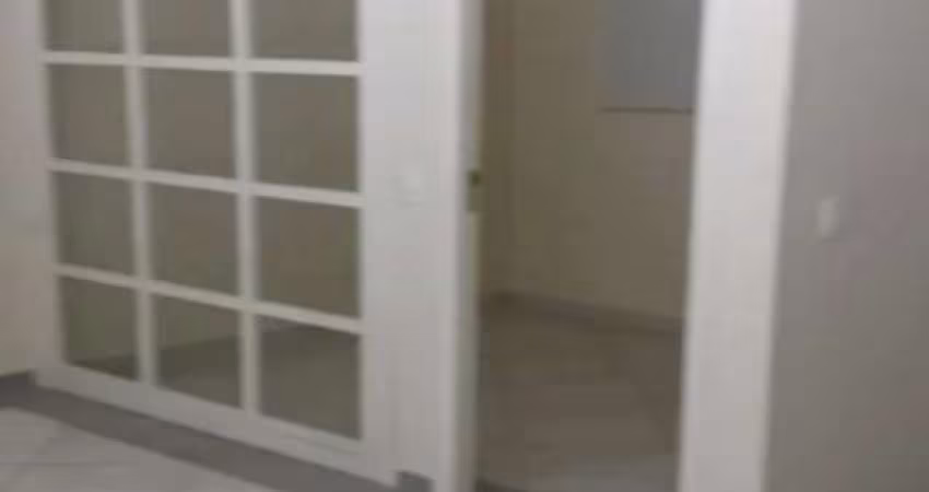 Sala Comercial à venda no Edifício Monte Rey em Mirandópolis com 45m² 2 banheiros 1 vaga
