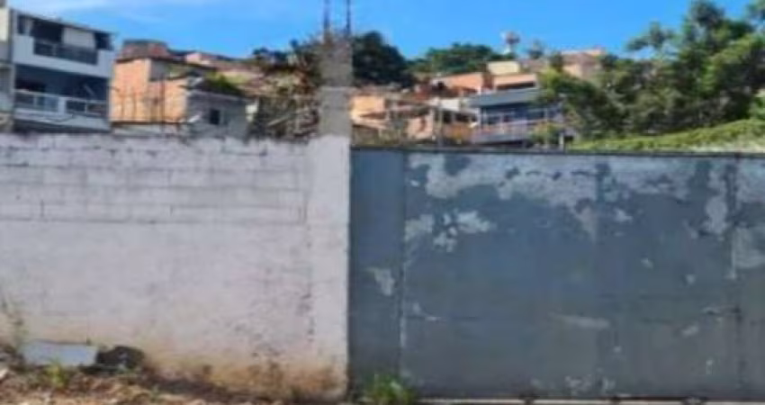 Terreno à venda no Jardim Ingá com 1162 m²