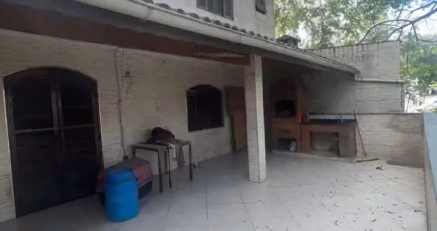 Sobrado à Venda em Taboão - São Bernardo