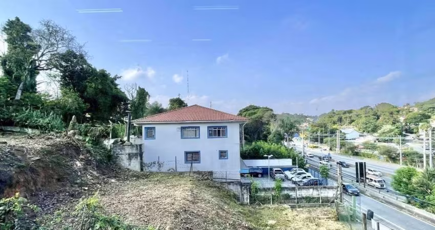 Terreno 1.320 m² c/ 20m frente p/ Rap Tavares