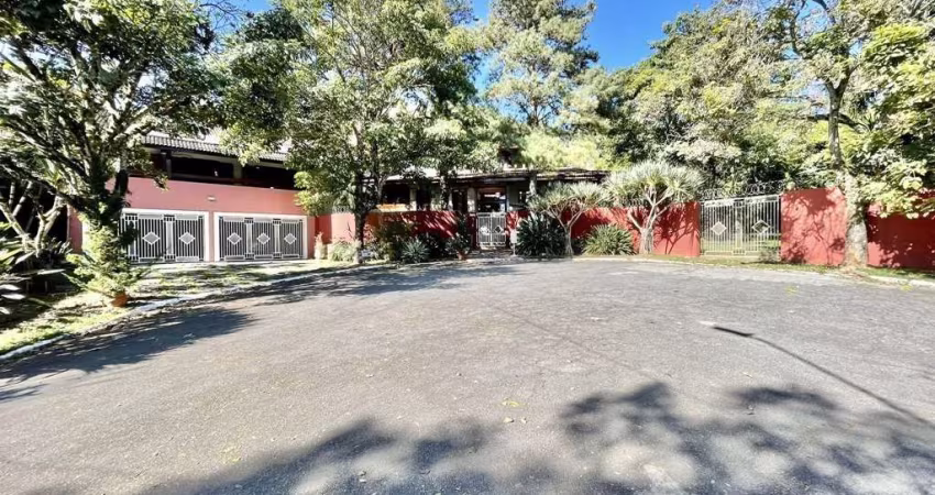 Fazendinha -5d / 3sts em 2 lotes, final de rua, SPA, gourmet e linda vista!