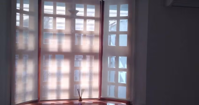 Casa de Vila à venda em São Paulo - SP no Planalto Paulista: 3 quartos, 1 suite, 4 banheiros, 2 vagas, 99m². Venha conferir!