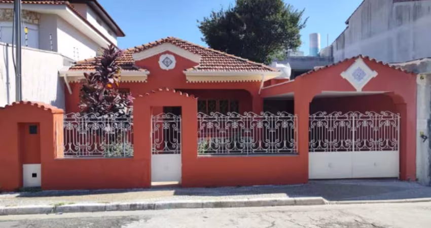 Casa à venda no Alto da Mooca com 160 m² 3 dormitórios 2 banheiros 2 vagas