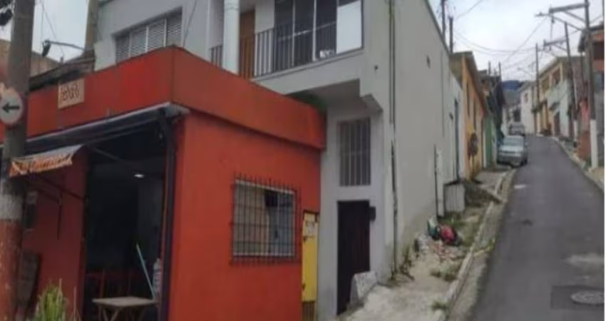 Casa com comercio à venda no Rio Bonito com 240m²