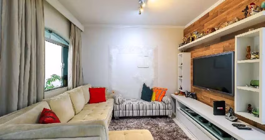 Sobrado à venda 255m² sendo 4 dormitórios, 3 banheiros sendo 01 suíte e 3 vagas   Super Quadra Morumbi com 255m², 4 quartos e 3 vagas