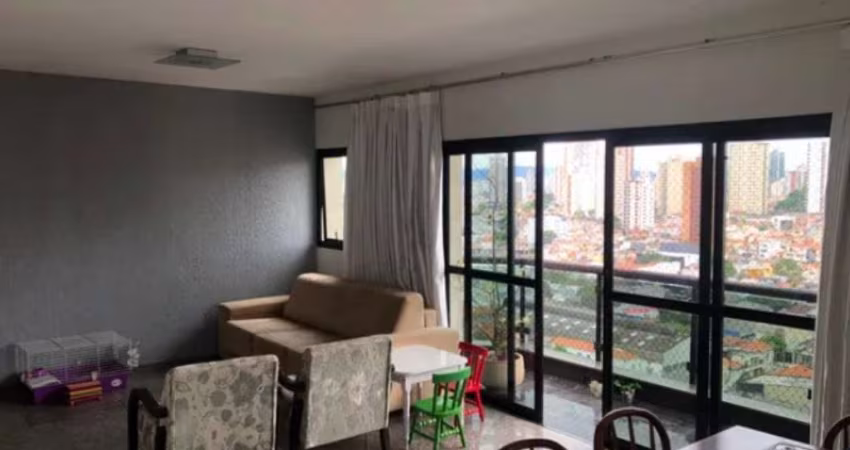 Apartamento no Condomínio Calamares na Vila Regente Feijó com 4 dormitórios 2 suítes 5 banheiros 3 vagas