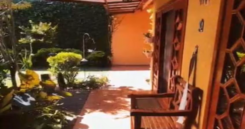Casa na Penha, 500m², 3 Dormitórios.