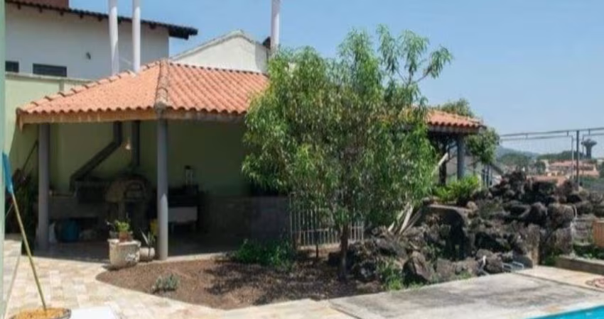 Sobrado em City América, 650m², 3 Dormitórios.