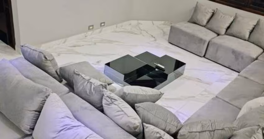 Casa Luxuosa à Venda em Vila Carolina, SP